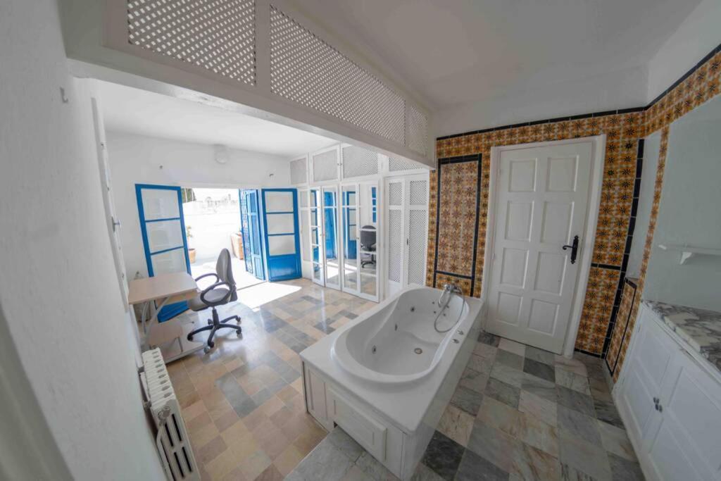 Charming Villa In The Heart Of Sidi Bousaid Sidi Bou Ali Exteriör bild